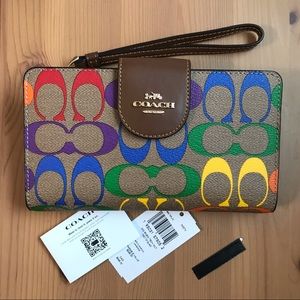 🌈❤️ Coach Tech Wallet In Rainbow Signature Canvas *Special Edition*
